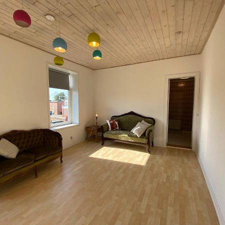 N1 Apartment In The Heart Of Højer Buitenkant foto